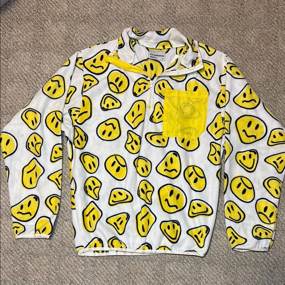 4th dimension Smiley Face Fleece Pullover - Yellow & White